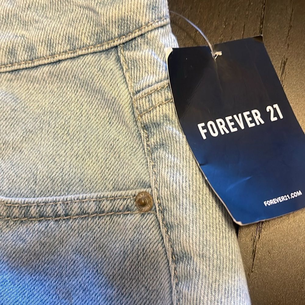 Forever 21 Light Blue Denim Skirt xs NWT - Picture 3 of 4